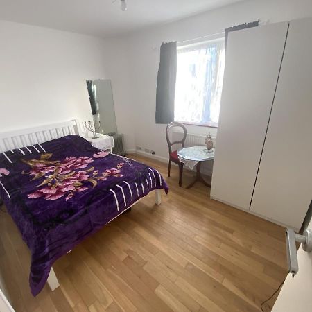 Comfortable&Quiet double bed room Edgware Extérieur photo