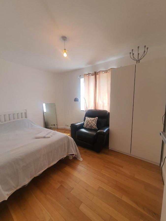 Comfortable&Quiet double bed room Edgware Extérieur photo